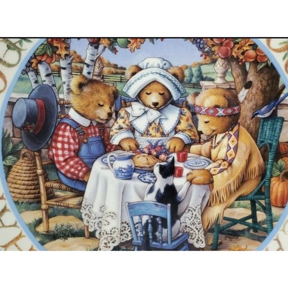 Royal Doulton Fine Bone China Teddy Bear Plate “Thank you for Food We Eat” - Picture 5 of 5